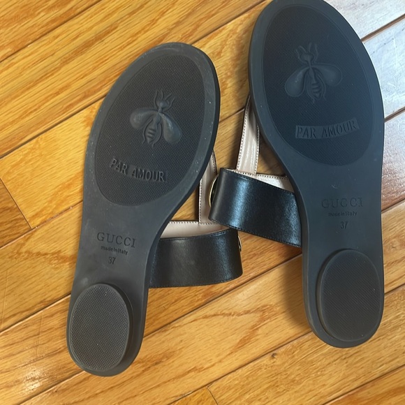 New! Gucci Sandals - Picture 3 of 3